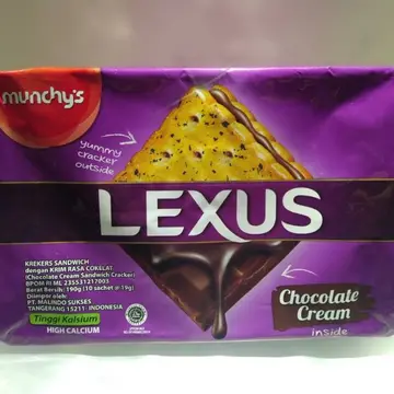 Munchys Lexus Sandwitch Cracker Choco pack